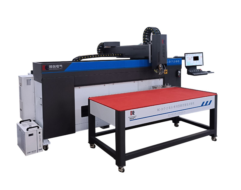 恒溫常量數控發(fā)泡密封涂膠機